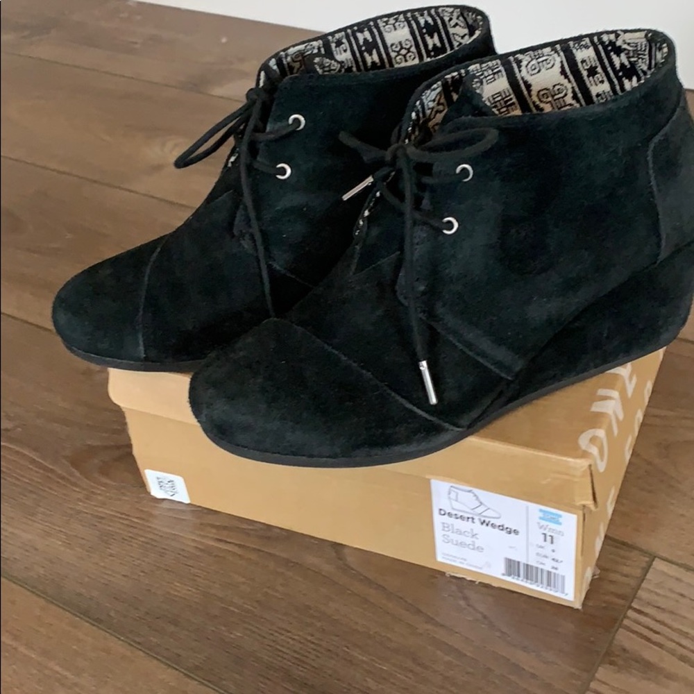 Toms Black Desert Wedge Bootie